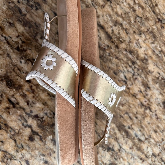 Jack rogers comfort sandal size 9. Like new, worn twice, wrong size for me. - Picture 2 of 4